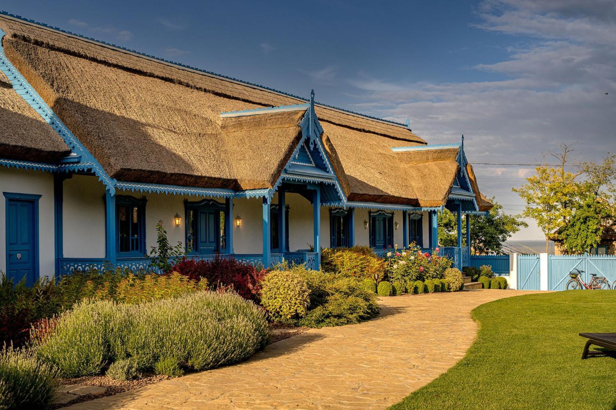 Casa Filip Din Sarichioi Hotel Buitenkant foto