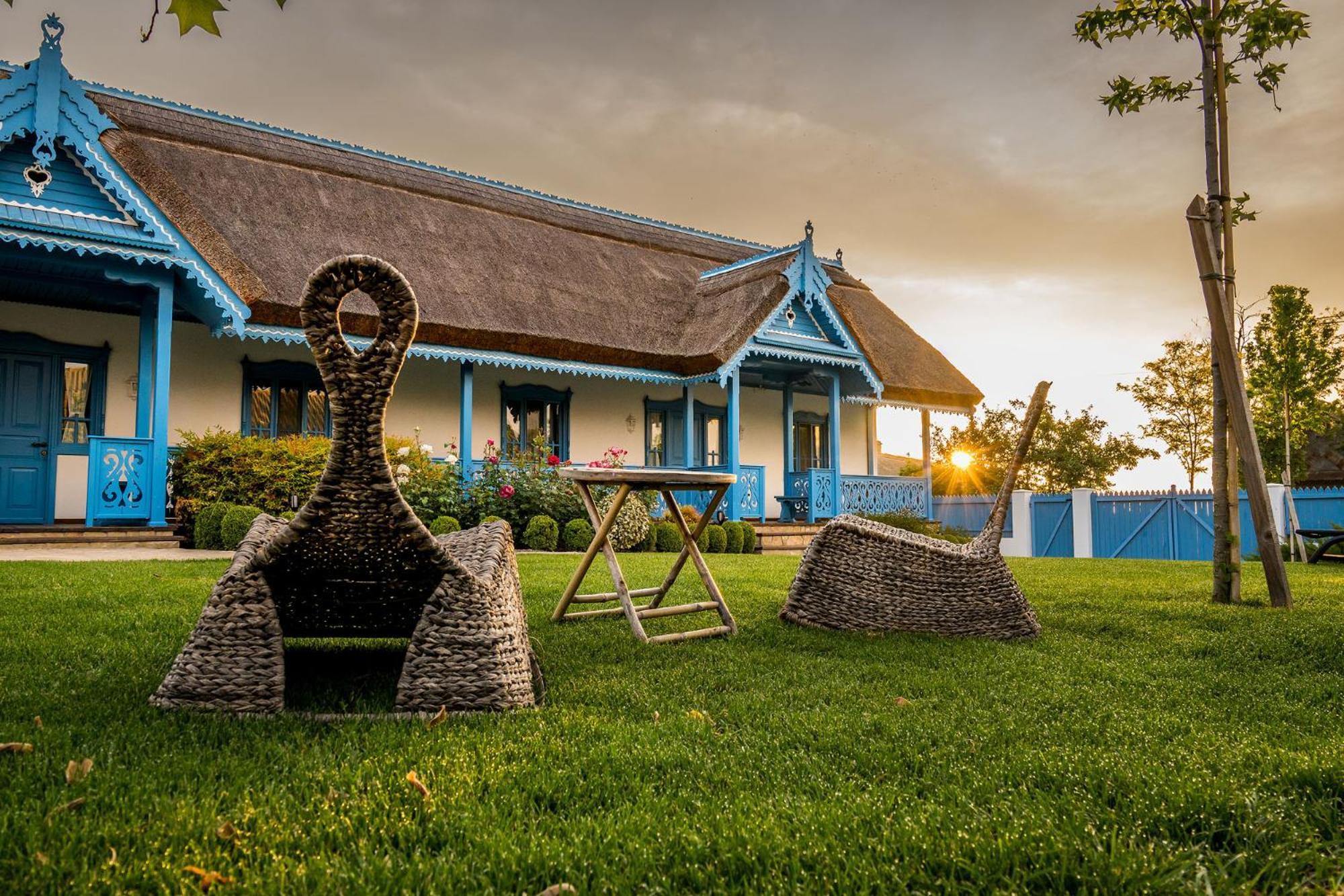 Casa Filip Din Sarichioi Hotel Buitenkant foto